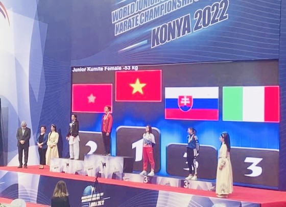 Võ sĩ Nguyễn Thị Diệu Ly giành HCV tại giải Karatedo trẻ thế giới 2022